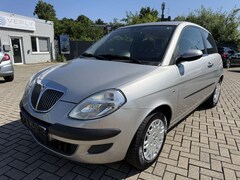 Bild des Angebotes Lancia Ypsilon 1.4 / Automatik / Tüv 7/28 / KLima / PDC hinten