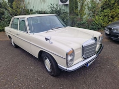 Bild des Angebotes Mercedes-Benz 220 W115 /8 Originalzustand Top Garagenfahrzeug