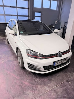 VW Golf GTI Golf VII 5-Türer BlueMotion Technology