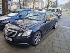 Bild des Angebotes Mercedes-Benz E 300 E 300 CDI BlueEfficiency (212.025)