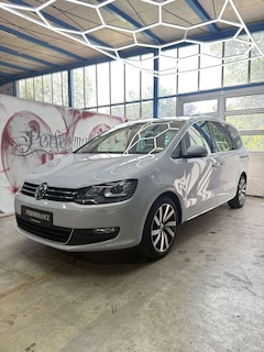 Bild des Angebotes VW Sharan 2.0 TDI Sound BMT *7 Sitzer*TÜV Neu*Panorama*