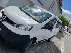 Nissan NV200 AlpinCamper s. Beschreibung