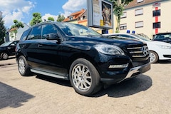 Bild des Angebotes Mercedes-Benz ML 350 CDI BlueTec Navi Xenon Schiebedach AHK