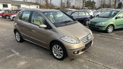 Bild des Angebotes Mercedes-Benz A 200 A 200 EleganceNaviTelPanoramadachPDCSHZ