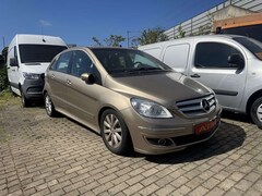 Bild des Angebotes Mercedes-Benz B 200 CDI / BI-XENON / SPORT-PAKET / ESHD / TEMP