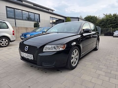 Bild des Angebotes Volvo V50 Kombi D2 Kinetic