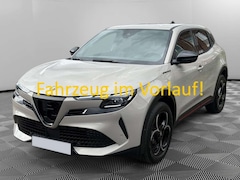 Bild des Angebotes Alfa Romeo Junior 1.2 VGT Speciale 48V-MILD-Hybrid 146PS 6-AT LED Wi