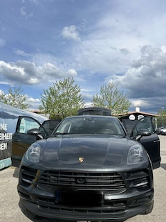 Bild des Angebotes Porsche Macan Basis