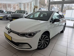 Bild des Angebotes VW Golf VIII Lim. United eTSI