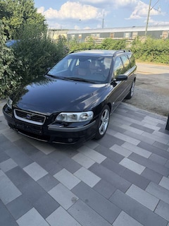 Volvo V70 R
