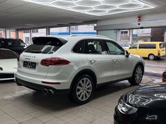 Bild des Angebotes Porsche Cayenne S Kamera Leder Navi Burmester Luftfe AHK