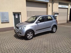 Bild des Angebotes Daihatsu Terios ALLRAD KLMA SHZ ZV m.FFB CD Radio