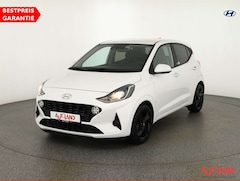 Bild des Angebotes Hyundai i10 1.0 Connect & Go Navi Kamera Sitzheizung DAB