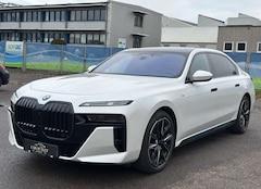 Bild des Angebotes BMW 740 d xDrive M Sport | Kristall | TV |