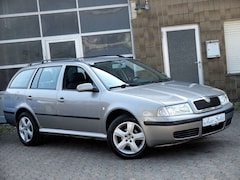 Bild des Angebotes Skoda Octavia Combi Tour Klima-AHK - SHZ - Scheckheft