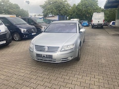 VW Phaeton 4.2 V8 4MOTION Automatik (4 Sitzer)