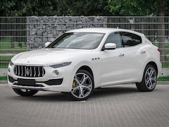 Bild des Angebotes Maserati Levante Levante S GRANLUSSO Q4 Benzin 3.0 V6 316kW