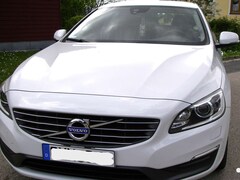 Bild des Angebotes Volvo V60 V60 D3 Business-Vollleder-AHK-Klima-Navi-alles neu