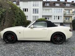 Bild des Angebotes Mazda MX-5 2.0 MZR Black or White Expression