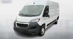 Bild des Angebotes Peugeot Boxer III 2,2 BlueHDI L3H2 335 DAB NAVi PDC HU AU 022028