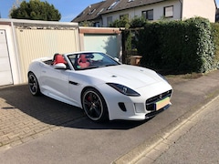 Bild des Angebotes Jaguar F-Type R 5.0 l - V8 Kompressor - Cabriolet AWD, 551 PS, TÜV NEU, Scheckheftgepflegt, Navi, Original Zustand, Liebhaberfahrzeug