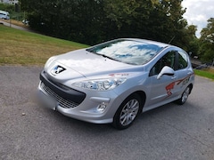 Bild des Angebotes Peugeot 308 100 VTi Filou