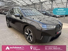 Bild des Angebotes BMW iX xDrive40 Sport AHK|Pano|HarmanKardon|LED