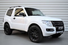 Mitsubishi Pajero 3.2 DI-D Top Autom.+Schiebedach+AHK+Xenon