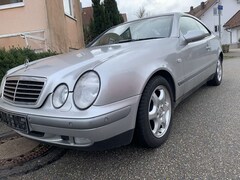Bild des Angebotes Mercedes-Benz CLK 320 1Hand alles origenal. Top in Form