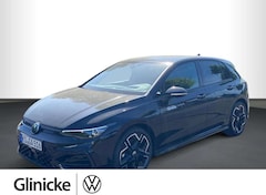 Bild des Angebotes VW Golf VIII 1.5 eTSI R-Line DSG, NAVI, RFK