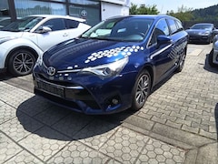 Bild des Angebotes Toyota Avensis Edition-S mit Navi und AHK, Relax-Garantie
