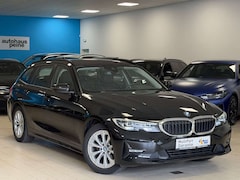 Bild des Angebotes BMW 318 d Navi/AHK/Panorama/Leder/SportSitze/Tempomat
