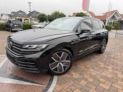 Bild des Angebotes VW Touareg 3.0 TSI eHybrid 340 kW 4Motion R iQ-Light AHK 0,5%