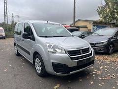 Bild des Angebotes Peugeot Partner Tepee Active/Navi/Kamera/5.Sitzer