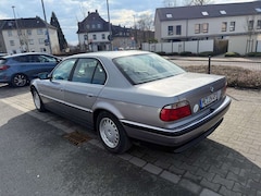 Bild des Angebotes BMW 730 V8,E38,Autom.*Klima*AHK*SSD*Temp.*3.Hd*Top*