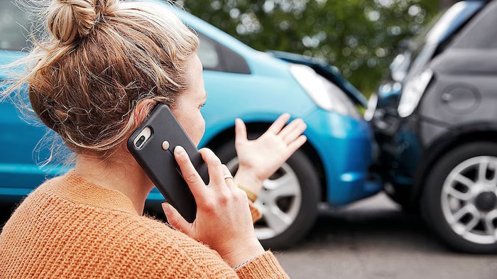 Unfall, Anruf Versicherung