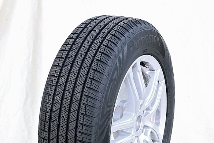 Ganzjahresreifen 215/65 R 17 - Vredestein Quatrac Pro