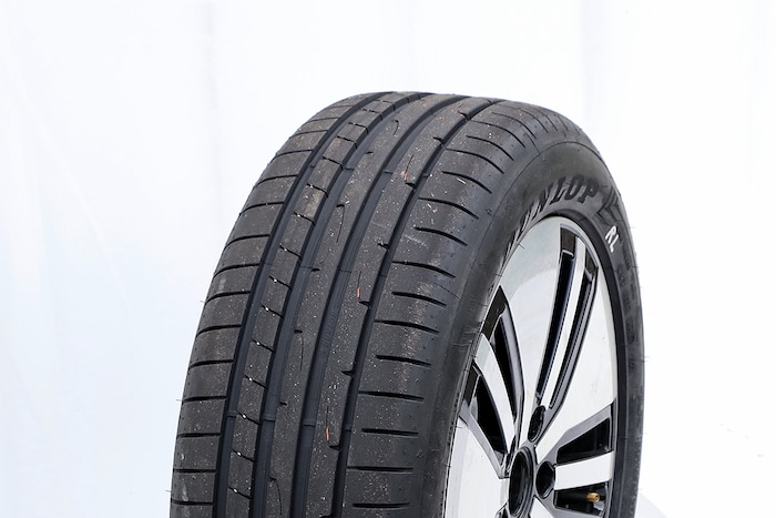 Sommerreifen Test - 215/55 R 17-    Dunlop Sport Maxx RT2