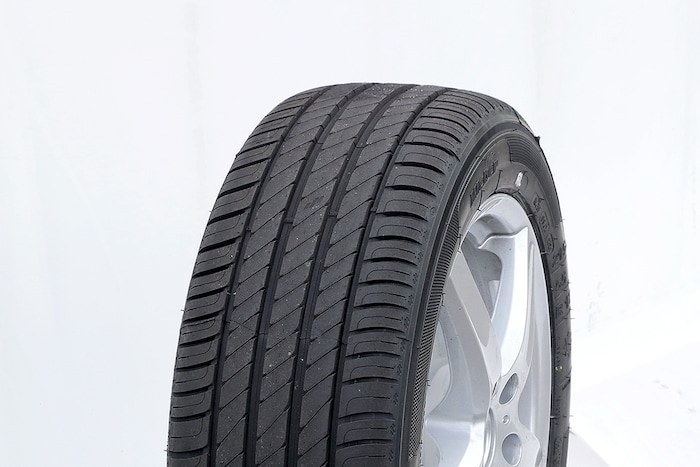 Sommerreifen Test - 215/55 R 17-    Kleber  Dynaxer HP4