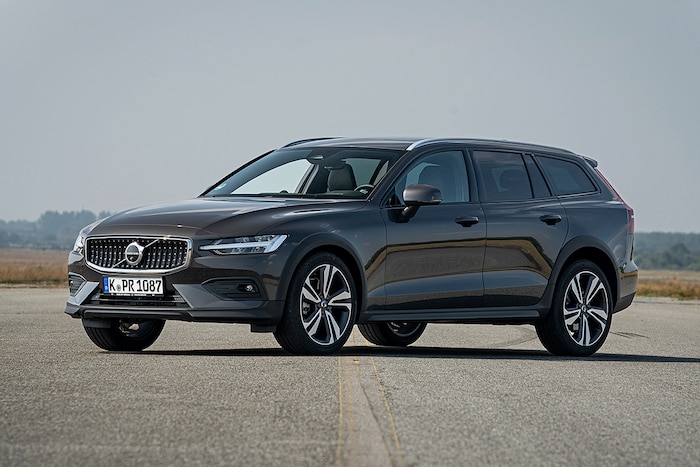 Volvo V60 Cross Country B4 AWD   