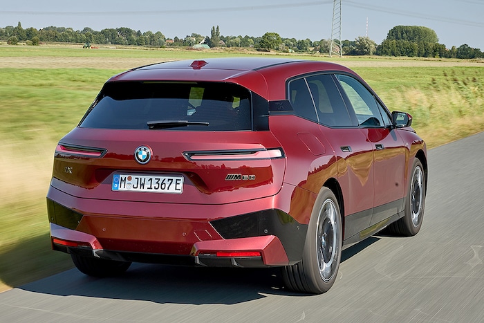 BMW iX M60