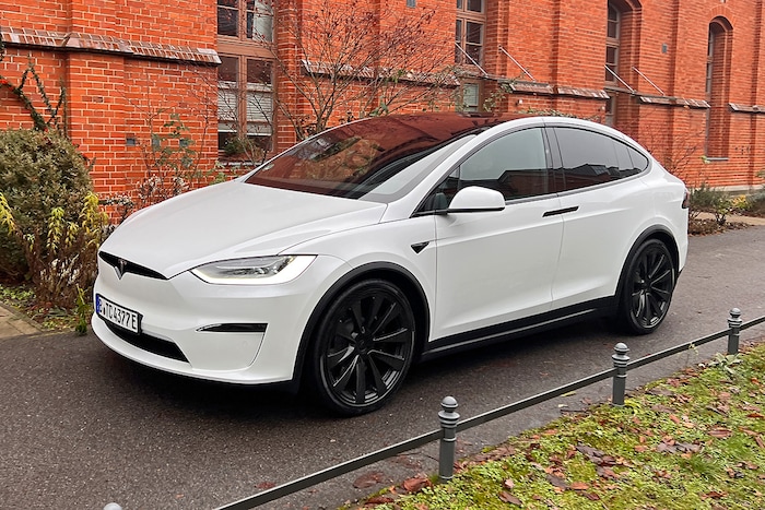 Tesla Model X Plaid 