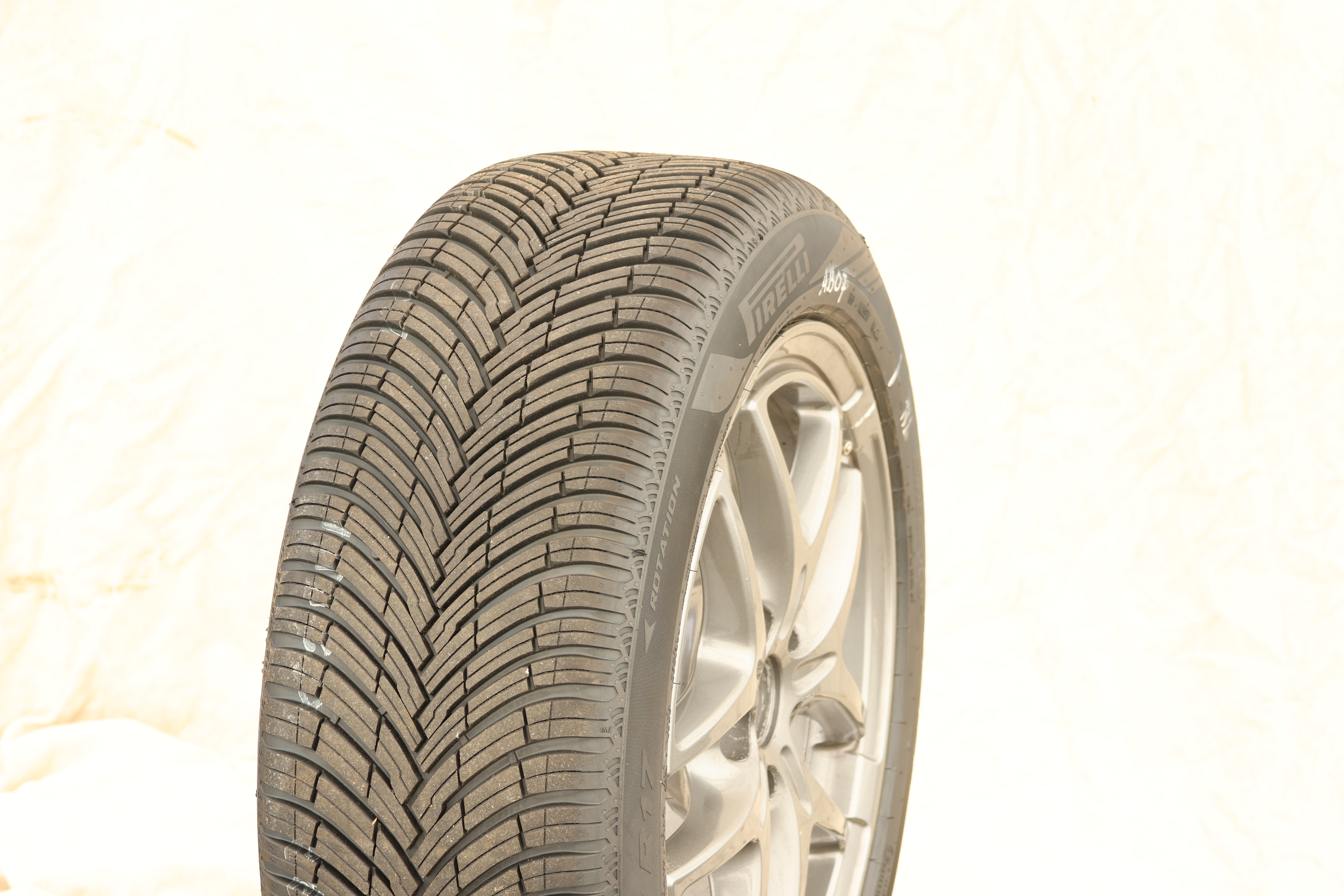 Pirelli Cinturato All Season SF3 (98 W)