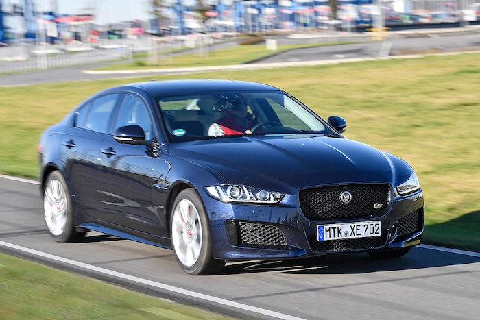 Jaguar XE S 