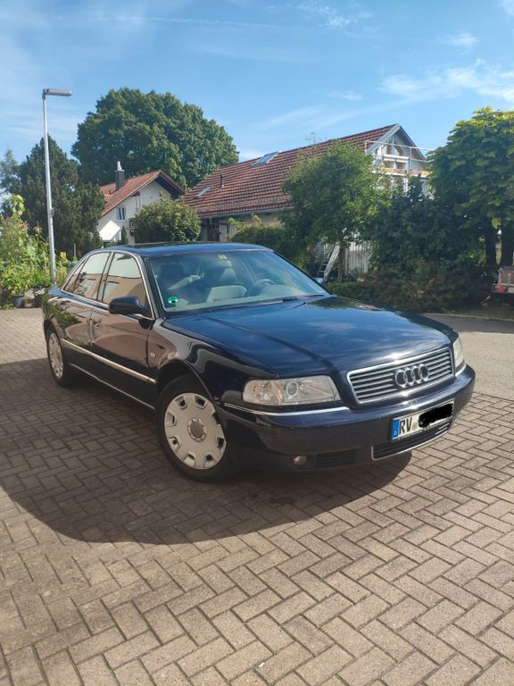 Bild des Angebotes Audi A8 2.5TDI - seltener Handschalter + Grüne Plkt.