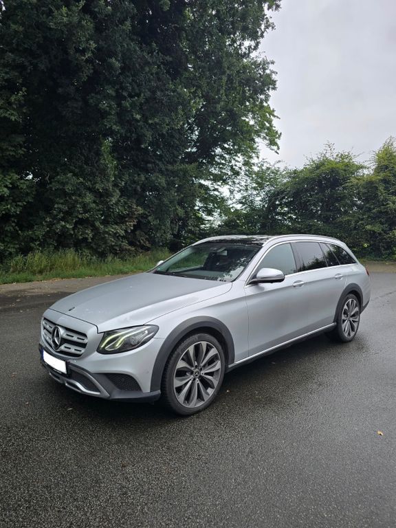 Bild des Angebotes Mercedes-Benz E 220 d 4MATIC T All-Terrain