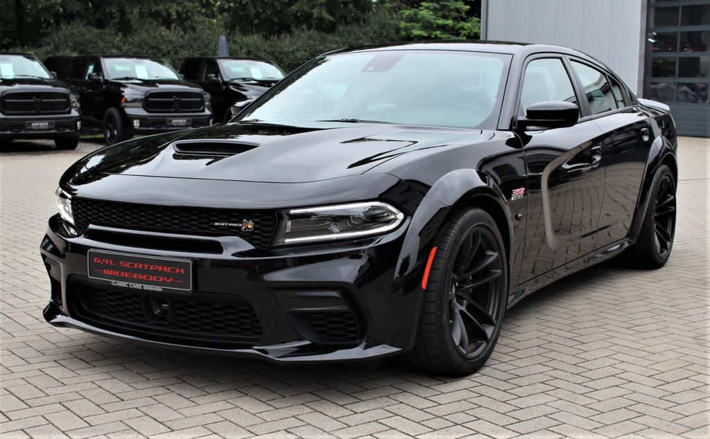 Dodge Charger 6.4L ScatPack Widebody, 1. Hand
