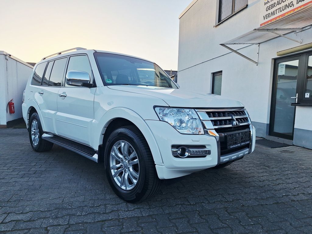 Bild des Angebotes Mitsubishi Pajero 3.2 DI-D Instyle Top VOLL*7-Sitzer*Top Zu
