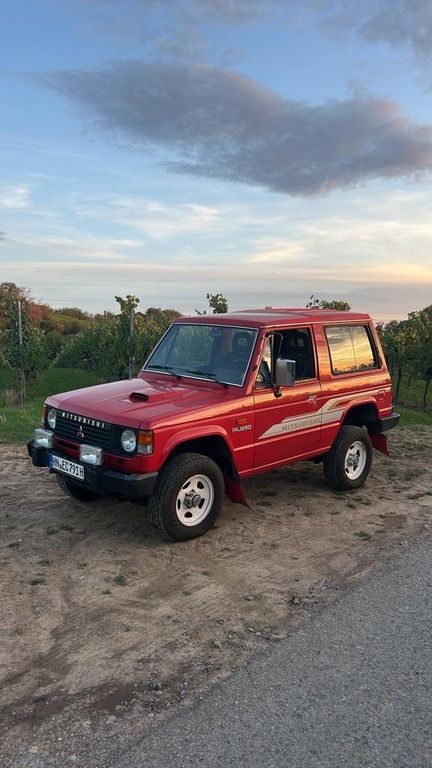 Bild des Angebotes Mitsubishi Pajero 2,5TD Allrad AHK 95PS Oldtimer