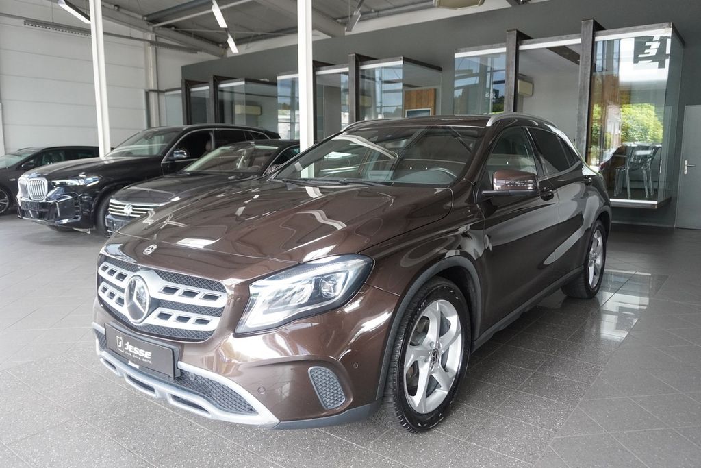 Bild des Angebotes Mercedes-Benz GLA 220 d Urban LED Distr. 360 Navi AHK